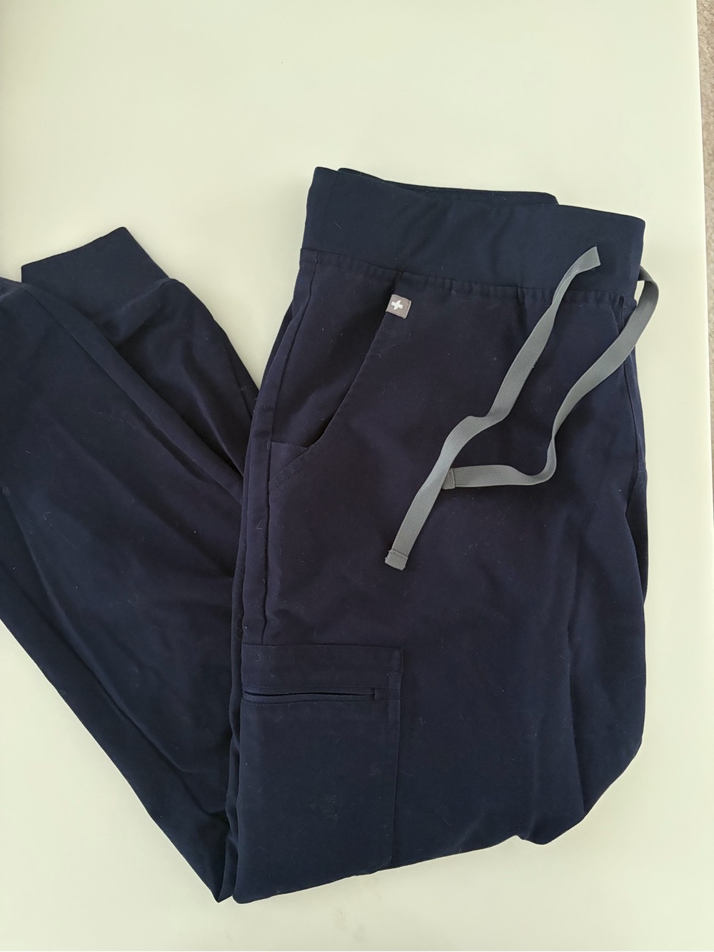 Figs Women’s Navy Drawstring Joggers with Gray Tie